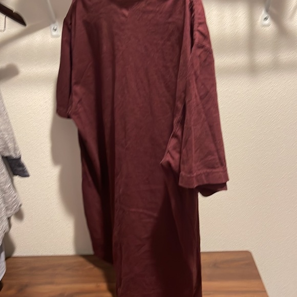 Maroon Carhartt heavy duty work tee shirt - Picture 2 of 2